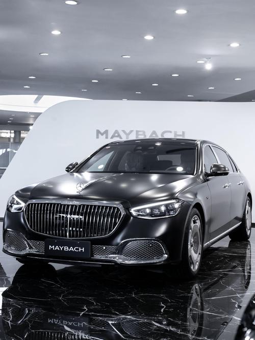 广州16岚图汽车的售后服务让用户无忧出行，迈巴赫未来的豪华车趋势